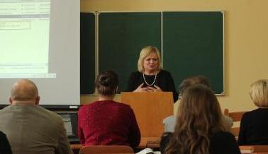 seminar.2JPG